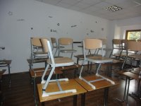 Schulmöbel September 2014