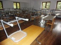 Schulmöbel September 2014