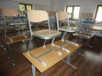 Schulmöbel September 2014